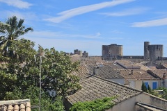 aigues-mortes-tours-remparts
